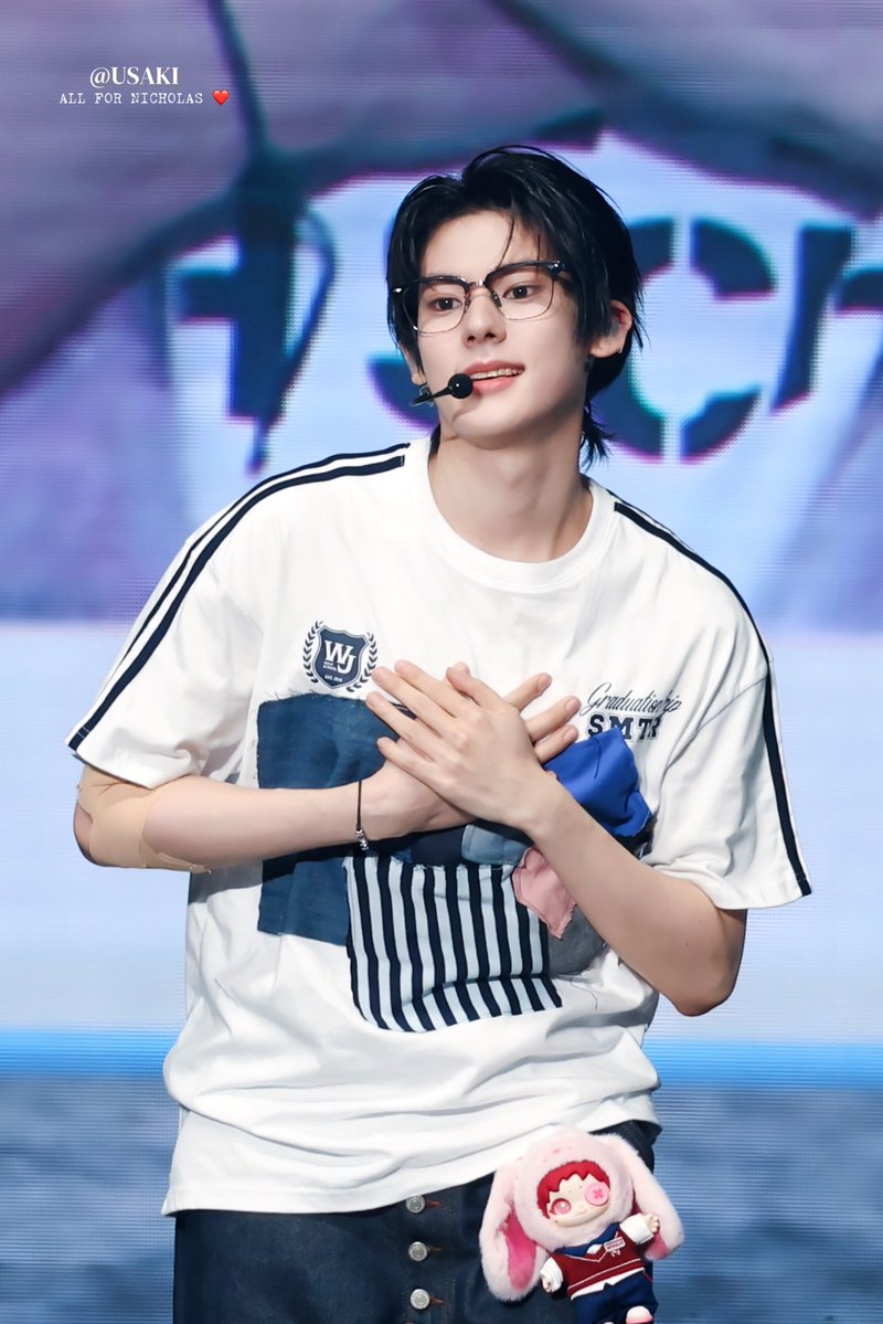 Lu_liangjiang's tweet photo. 260517

#NICHOLASLEE #NICHOLAS #Nick #이학래 #HakraeLee #SMTR25 #니콜라스
#ReplyHighSchool
#FanMeetingTour #GraduationTrip
#SMTR25_FM_TOUR_GraduationTrip
#GraduationTripMacau https://t.co/SwDucCsP7Q