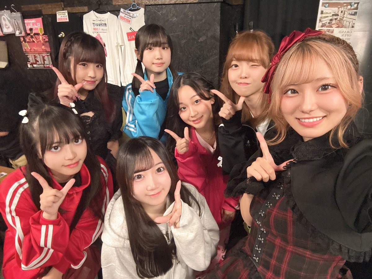 hs_manaka's tweet photo. 本日 ご一緒だった出演者さんとの
お写真です₍ ᐢ. ̫ .ᐢ ₎🍓

♡完熟ピーチさん
♡みちのく仙台ORI☆姫隊さん
♡GMUさん

お写真ありがとうございました！
またよろしくお願いします🐰🎀 https://t.co/oig1zV5RzB
