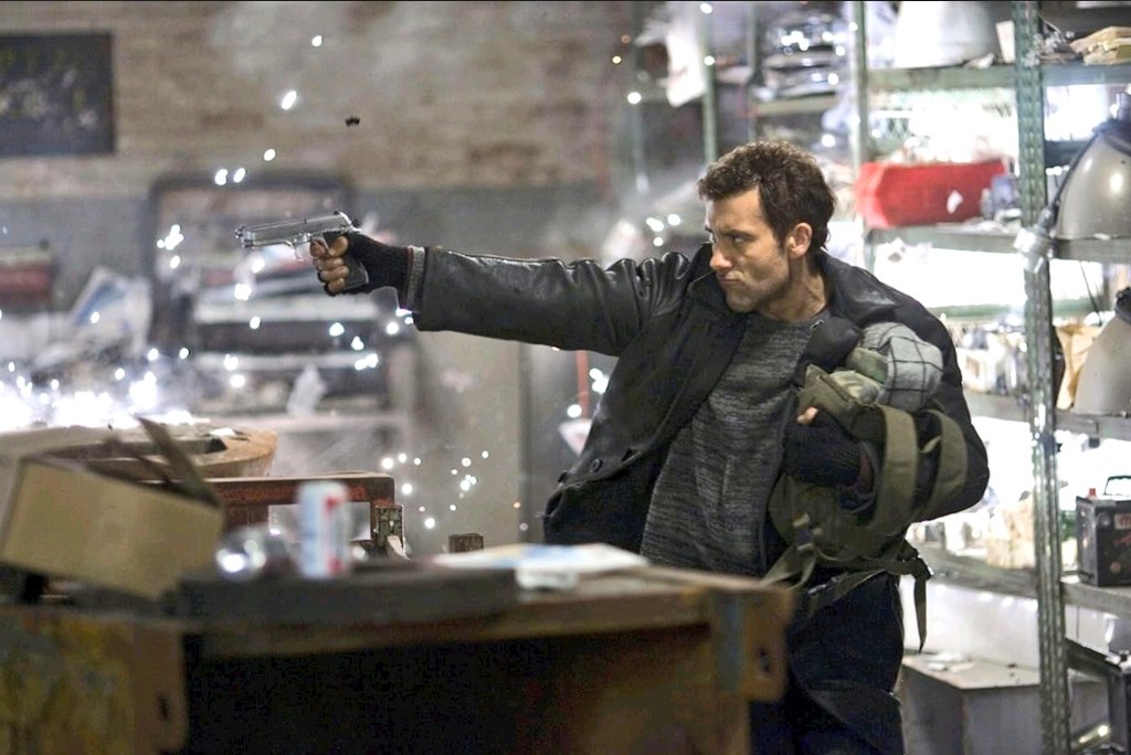 MilanBarsopia's tweet photo. 20 Underrated Action Movies That Deserve Way More Hype 👌

A Thread 🧵 https://t.co/Erfms0fh6P