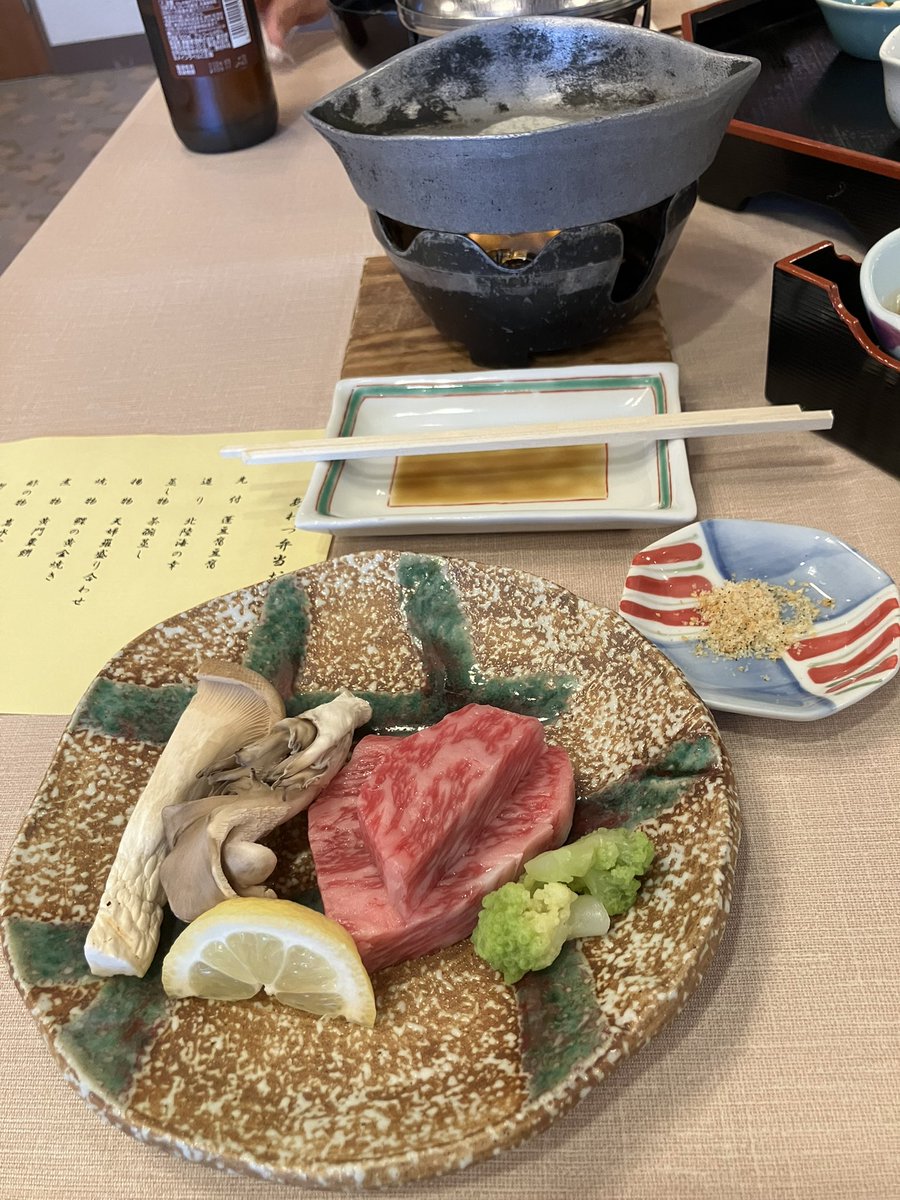 h11915ham's tweet photo. 週末、粟津温泉に行ってきた♨���
美味しいお料理とゆったりとしたお風呂に癒されて帰宅🏡
帰りは第7餃子にも寄ってきてアッという間に1キロ増🤣 https://t.co/ztbiFfe3kI