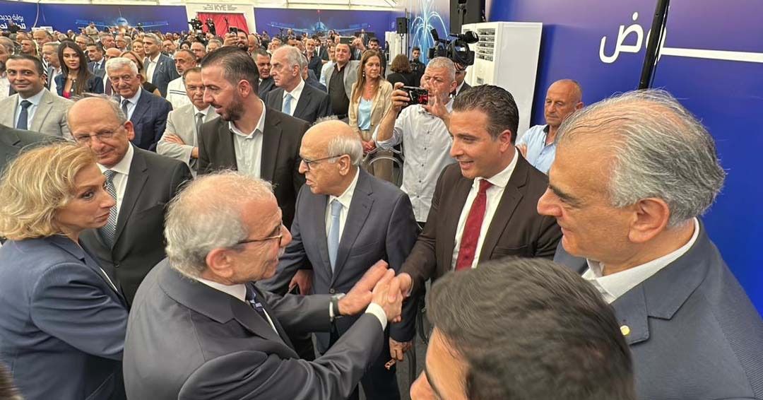 MatarIhab's tweet photo. رغم وجعنا الجنوبي، عايشنا اليوم فرحةً كبيرةً غير مألوفة في شمالنا، الموصوف بالحزين والفقير، مع افتتاح المطار الجديد في القليعات، مطار رينيه معوض، الذي سيكون، مع مطار رفيق الحريري، نافذةً ثانيةً للبنان على السماء المفتوحة، على أمل بناء وطنٍ يتساوى فيه أبناؤه ومناطقه في الحقوق والواجبات، ضمن دولةٍ راعيةٍ عادلةٍ حلم بها شهيدان كبيران يحمل المطاران اسميهما. مبروك للشمال ولكل لبنان، وشكرًا للعهد ولدولة الرئيس نواف سلام الذي وعد فأوفى
#لبنان #الشمال #طرابلس #مطار_القليعات #إيهاب_مطر