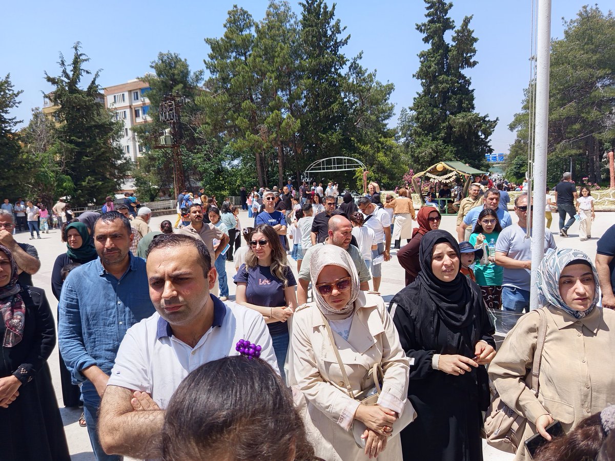 haticekubrafen's tweet photo. TEŞEKKÜRLER...
Akl-ı selim, kalb-i selim ve zevk-i selim nesiller yetiştirme hedefiyle çıktığımız eğitim yolculuğunda bugün kabul sınavımızı gerçekleştirdik.
Hatice Kübra ailesinin bir parçası olmak için gösterdiğiniz yoğun ilgi ve bizlere duyduğunuz güven için teşekkür ediyoruz. https://t.co/9xXYXkMJXG