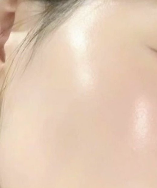 foxeryrose's tweet photo. ถ้าตาข่ายคอลลาเจนใต้ผิวสานกันดี  ก็เหมือนกระจกผิวที่ตะโกนความใสออกมาเอง!! สกินแคร์ส่วนมากเติมผิวแล้วดูมัน ใช้ชีวิตยาก แต่มีครีมคอลลาเจนตัวหนึ่งที่ทาแล้วสบายผิวมาก ตื่นมาหน้านุ่มเด้ง ไม่แห้ง ผิวดูเต่ง เปล่งแสงจากข้างใน ยิ่งใช้ยิ่งเข้าใจว่าของดีมันเป็นอย่างงี้นี้เอง ผิวขึ้นเงาแบบในรูปเลย แต่จับไปไม่มัน ไม่เมือก