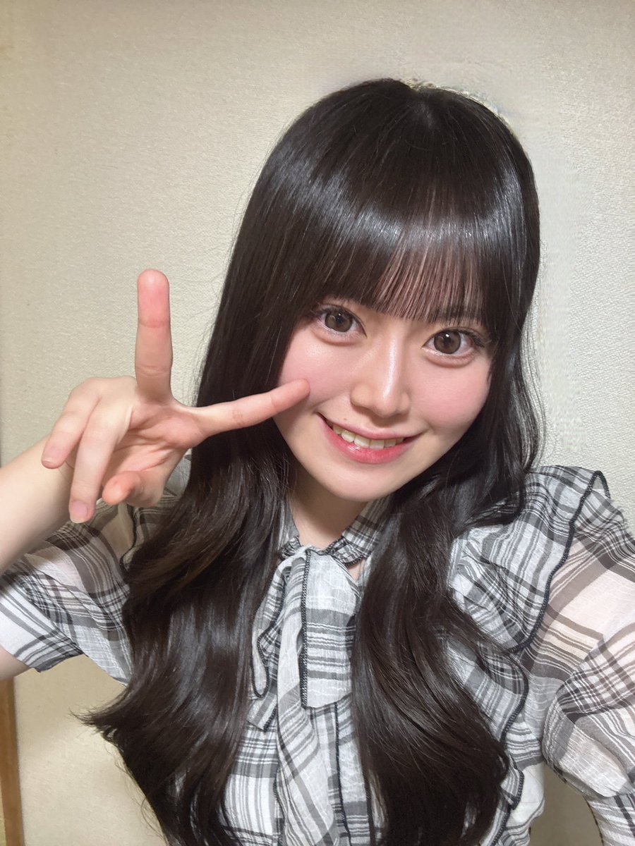 Ayano__0605's tweet photo. スタジオライブありがとうございました！♡
たくさんお祝いしてくれてありがとう><♡
可愛いものたくさんで嬉しい( ᐪ ᐪ )♪
楽しい誕生日でした⸝⋆17歳も頑張ります⟡.·
応援してね·͜· ❤︎ https://t.co/KkqJDVUuFu