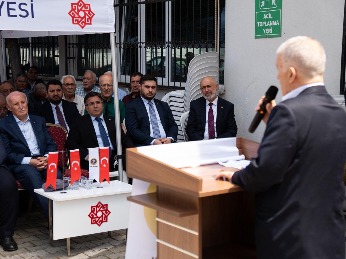 tahsin_basari's tweet photo. 📍Balıkesir

Birlik Vakfı Balıkesir Şubesi’nin temel atma törenine Balıkesir teşkilatımızla birlikte iştirak ettik.

İnşa edilecek binanın hayırlara vesile olmasını, uzun yıllar boyunca nice hizmete ev sahipliği yapmasını temenni ediyorum. https://t.co/9JqArwIFaq