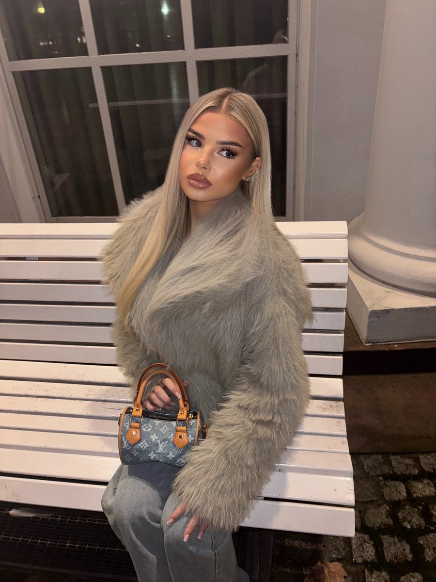 Princess Emily tweet media
