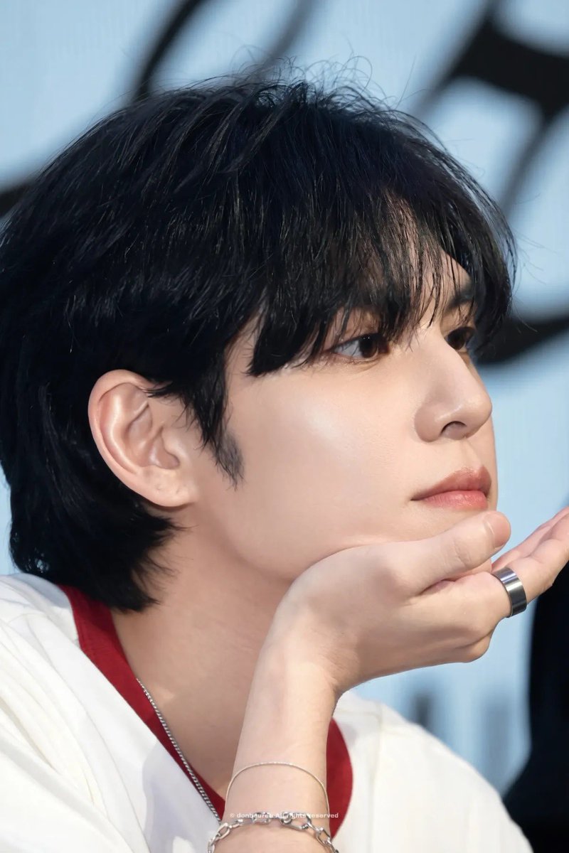 MaximumPIL's tweet photo. 260606 kim wonpil 🫵🏻
c: donbeureu (threads)
#원필 https://t.co/d5bBHlOzKc