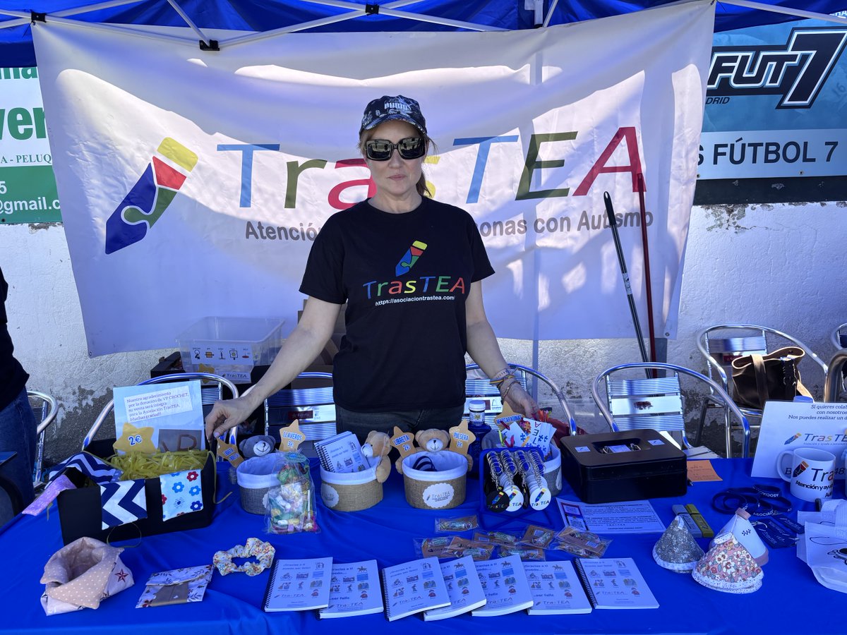 C16Monica's tweet photo. 💙 Compartiendo una gran jornada solidaria con mi asociación, TRASTEA.
Como socia, madre de un hijo con autismo y miembro del Consejo Sectorial de Discapacidad de Leganés por VOX, gracias a todos los que hacéis posible este torneo solidario.
#Autismo #TEA #Discapacidad #Leganés https://t.co/yUwP6aoFrz