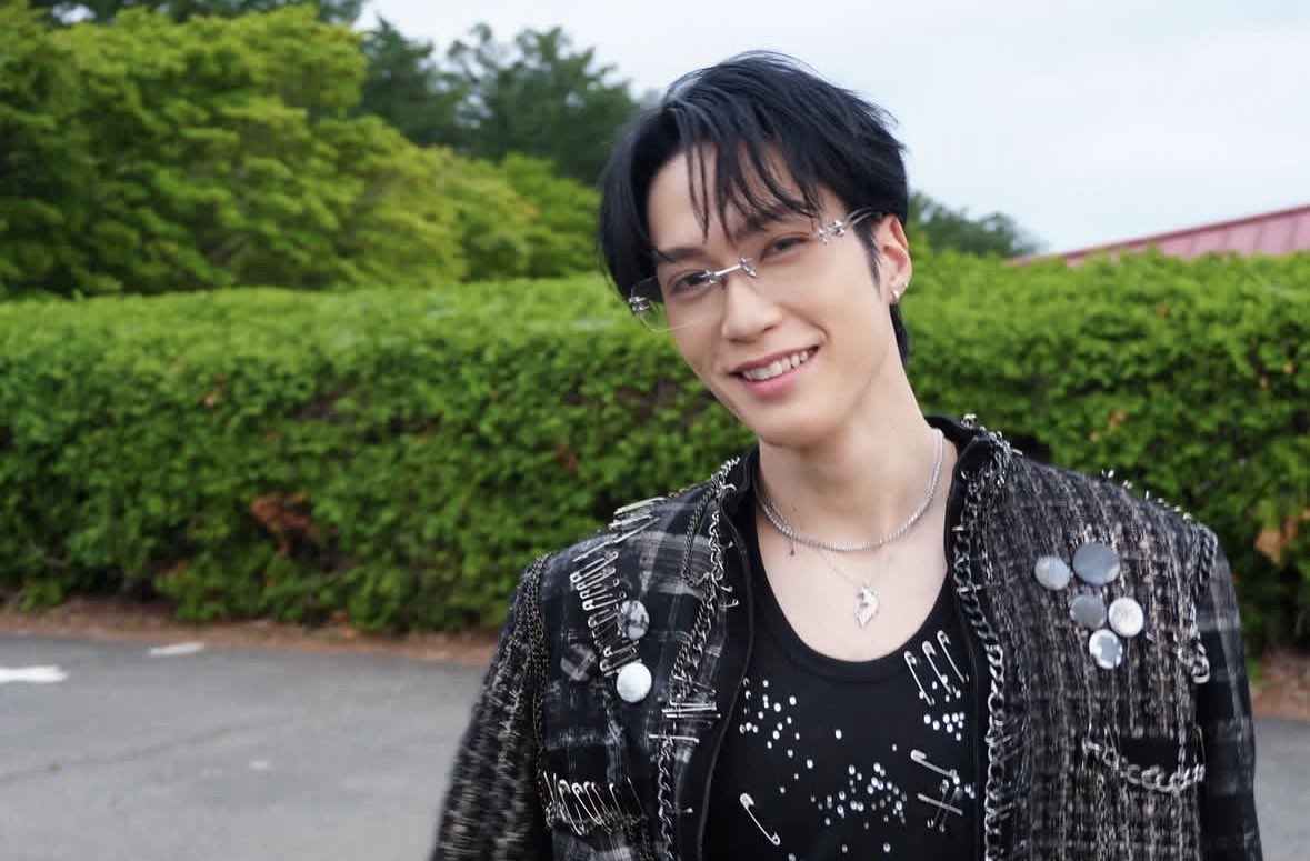 m_itsu16's tweet photo. 黒髪リムレス樹くんの破壊力やばすぎる😭😭😭🖤 ̖́-
はぁカッコよすぎるんだけど😵‍💫🖤
難しいかもだけど広島まで黒髪でいてほしい😭😭😭😭😭
樹くんの黒髪大好きすぎるんだが🖤 ̖́-

@itsuki__rmpg https://t.co/ODM3TGT7dg