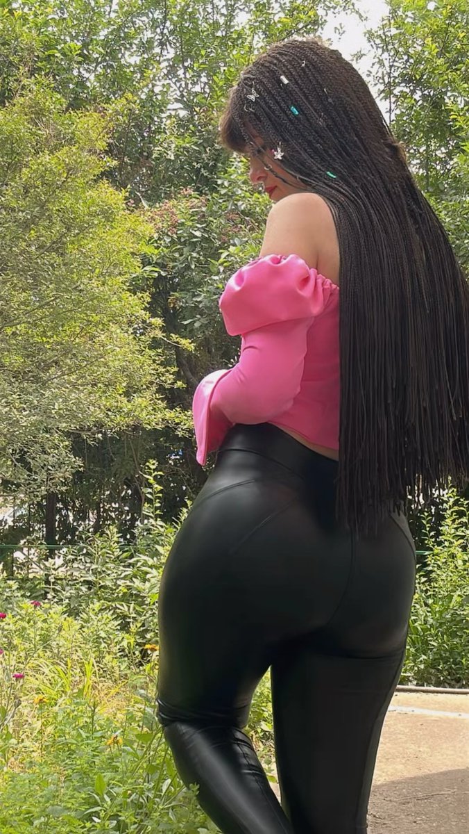 Cutie__Orgasm's tweet photo. 🖤 ​​In the moment🌸 #model #cute #sexy #latex #leather #sexybody #outfits #sexylegs #legs #body #sexybaby #leggings #learherpants #learherclothes #shiny #shinyclothes #shinystiles #leatherfetish #shinyleggings #leatheroutfit #brunette #leatherleggings https://t.co/liyqRCWijG