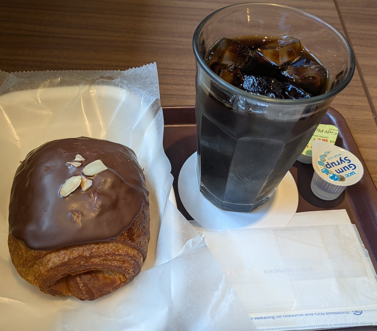nicespinkick's tweet photo. マルジュウ大山本店さん🥯チョコデニッシュ🥐とホイップあんぱん😋デニッシュはバターが香ばしい、あんぱんはふわふわ😋イートインスペースは寛げる😊また来るよ👍
#マルジュウ大山本店 https://t.co/wNcvYSDpr1