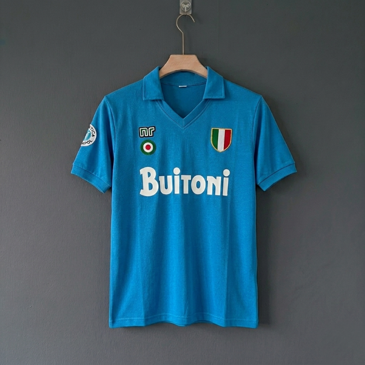Akademi90s's tweet photo. Napoli 1987-88 İç Saha Retro Forma

Profesyonel kalite üründür.
Yurtdışından özel olarak getirtiliyor. İade yok fakat değişim mevcut. 
Kargo süresi 1-3 haftadır.

🔗 Sipariş İçin Link Bio’da https://t.co/PEfBOE3vhl