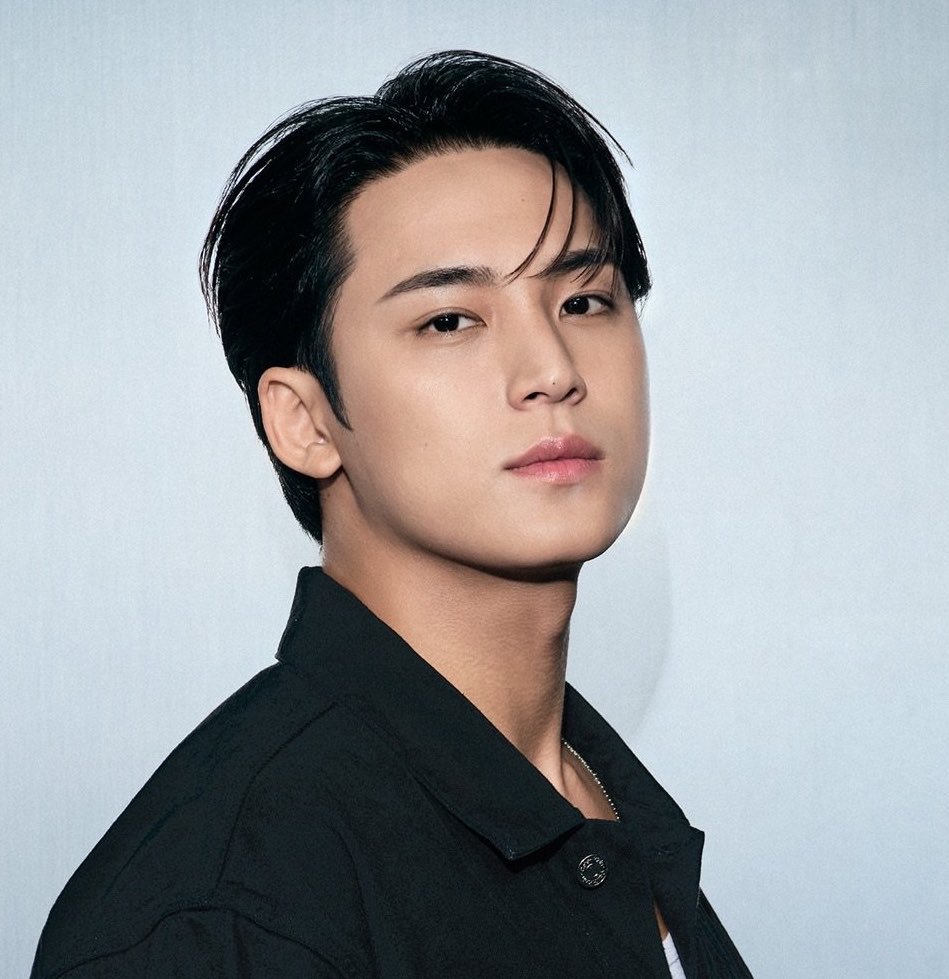 Verniizx's tweet photo. his face card really never declines https://t.co/koC0pYHjpc