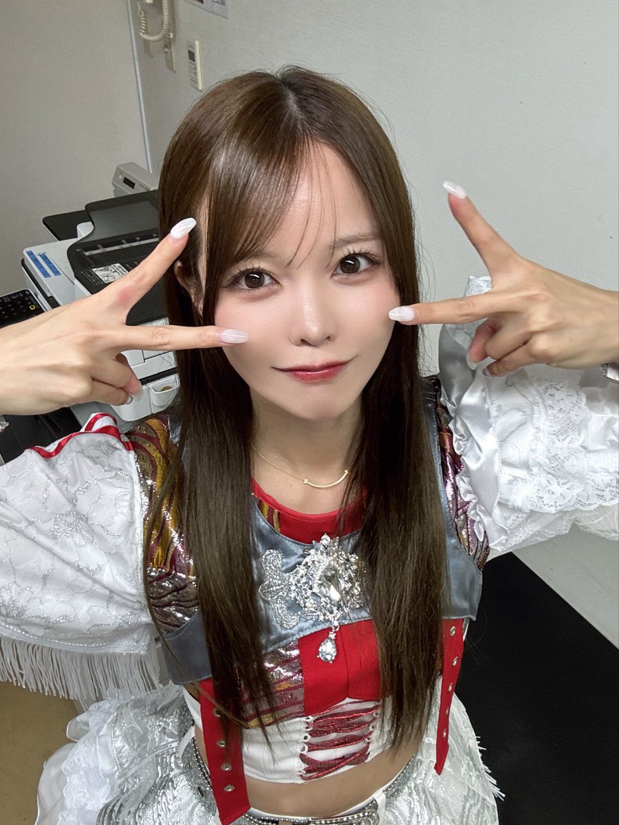 tysn_mirei's tweet photo. 本日デビューしました！

強がりセンセーションの赤色推してみない？ https://t.co/At29R67Yoi