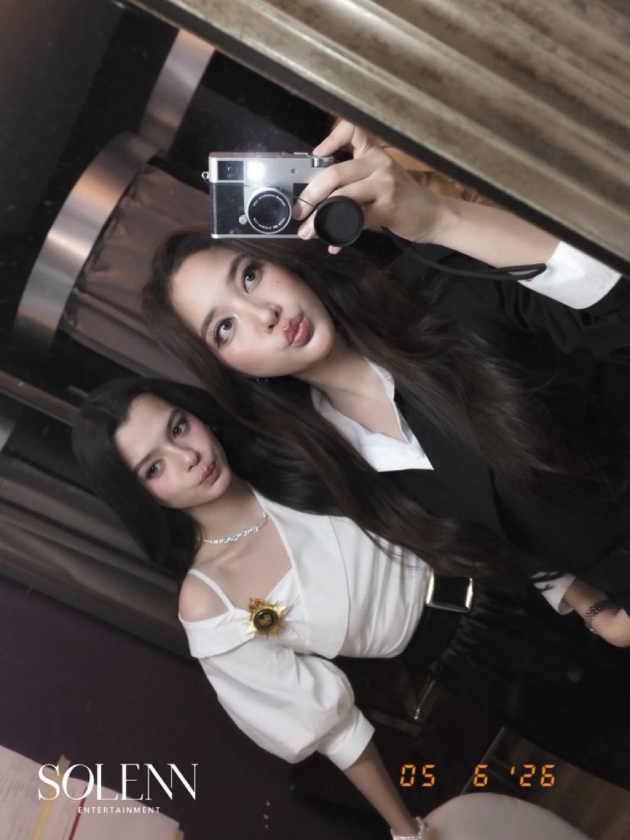 __xxsia__'s tweet photo. ค่ะ หมวด ชีวิตนี้เพื่อเธออยู่อย่างนั้น พี่ไม่เอาอะไรแล้วติ๊ อ้อยมาเดลินมันแซ่บติ๊

THE AIR CROSSING THE LINE
#เสน่หาวาโยตอนที่4 https://t.co/GbRmdTWb8H
