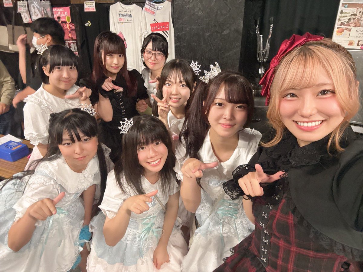 hs_manaka's tweet photo. マジカルバルルーンYesさん🍓

改めて 本日は呼んでいただきありがとうございました︎❤︎︎
そして13周年おめでとうございます🎂

素敵なイベントに出演する事ができてとても嬉しかったです🐰
来週も会えるの楽しみにしてます！
お写真ありがとうございました🎀 https://t.co/afaSOe7Jm8