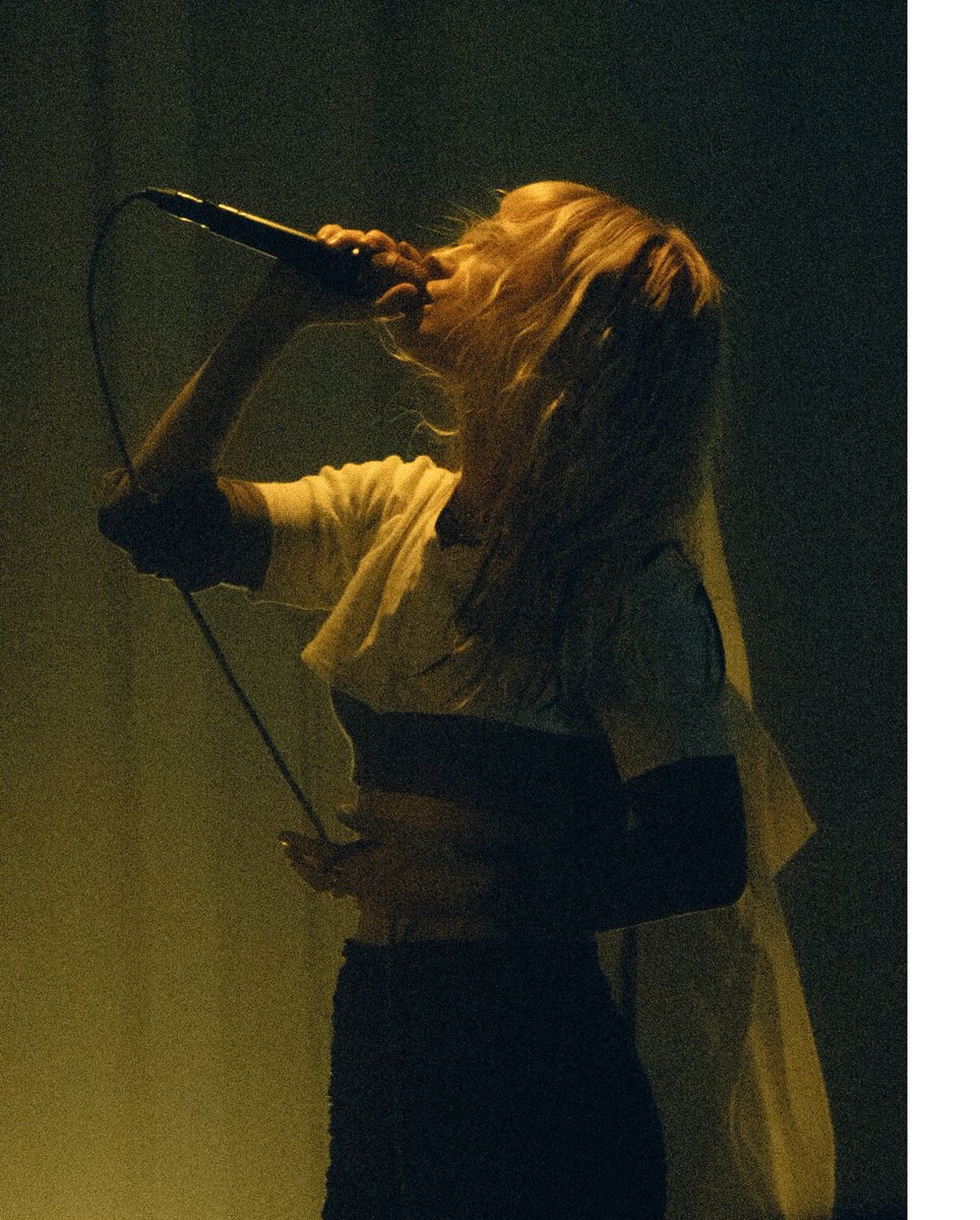 nvrfeltsoglum's tweet photo. these photos of hayley are insane!! her beauty is beyond words🫠

📸ig: sara_sabatino https://t.co/6LYzT6e78m