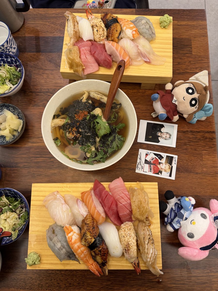 jam_taee's tweet photo. なまもの食べれないのにめちゃめちゃおいしくて🍣 냠냠 https://t.co/ibDOCbetxt