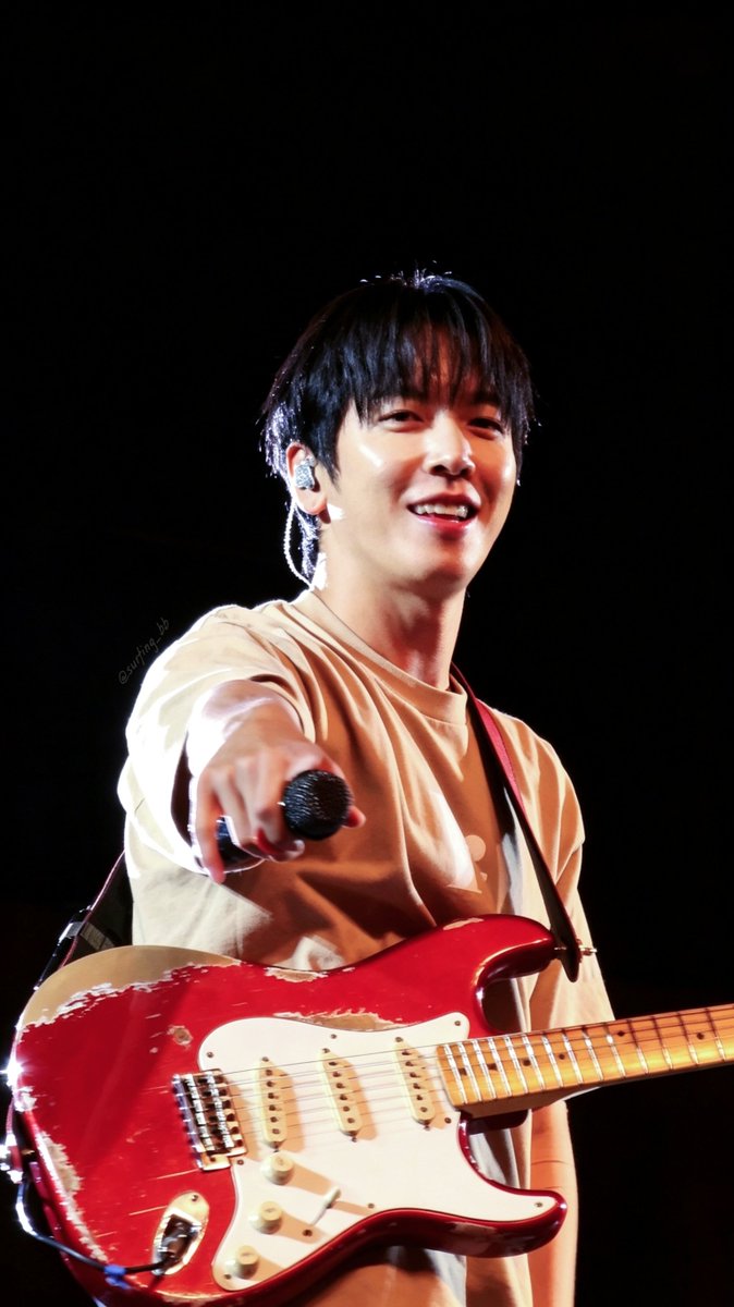 Surfing_BB's tweet photo. sound check
2026.6.6 3LOGY IN Bangkok
#JUNGYONGHWA #정용화 #CNBLUE https://t.co/xJkFxDHu48