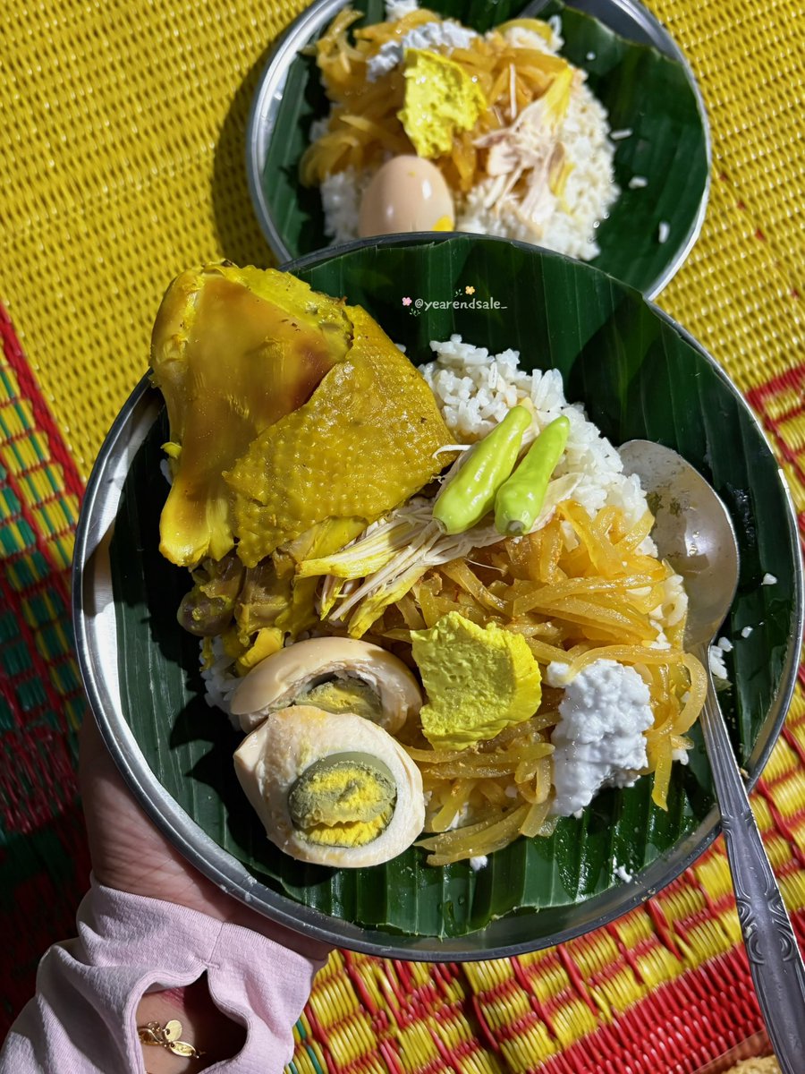 yearendsale_'s tweet photo. Misi wajib kalau ke Solo: makan nasi liwet 😆☝🏻
jujur mau beli random pun kayaknya enak semua, tapi yang ini cukup sering masuk rekomendasi warlok. Makan berdua habis 40 ribuan kenyang polll👍 https://t.co/S43jI6iH8S