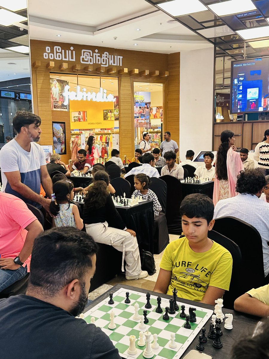 CholaChess's tweet photo. The games are on.
Sharp moves, quick thinking, and intense battles take over another exciting weekend at Chola Chess Club. Every move counts. 🏆
#CholaChess #CSRInitiative #FutureGrandmasters #BlitzChess #ChessIndia #WeekendChess https://t.co/5EOGPxHlsA