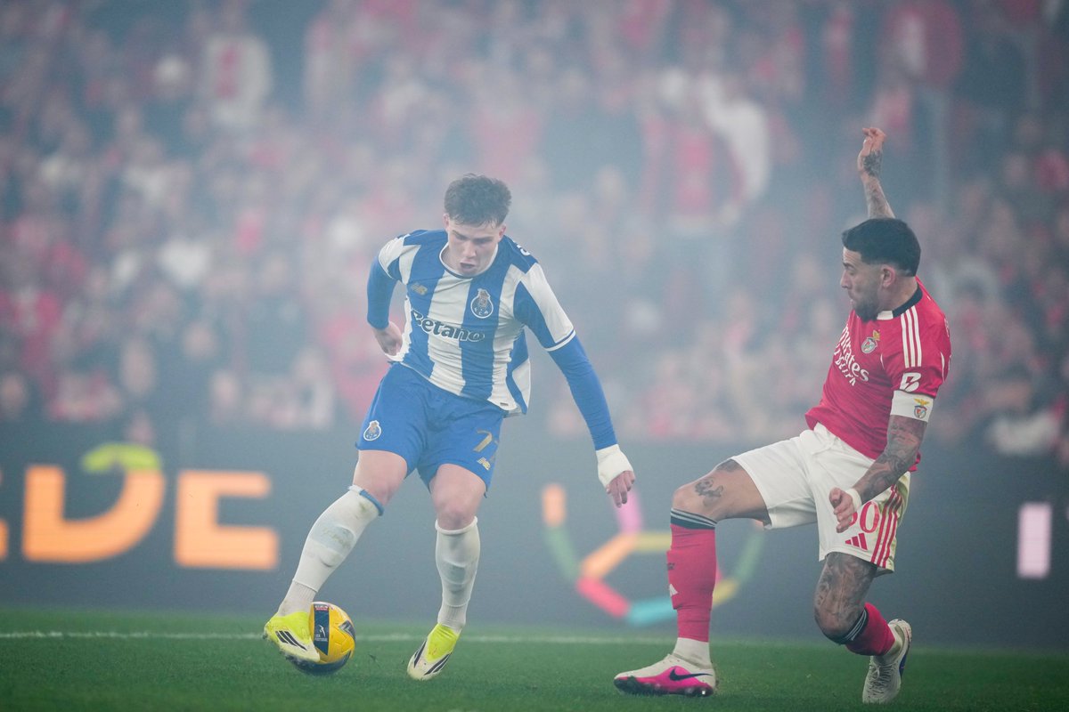 FCPorto's tweet photo. And the winner is: Oskar Pietuszewski 🏆⚽
Gratulacje, Oskar — gol godny mistrza! 💙🇵🇱

#GolodoAnoFCPorto https://t.co/qA4ydaYZmC