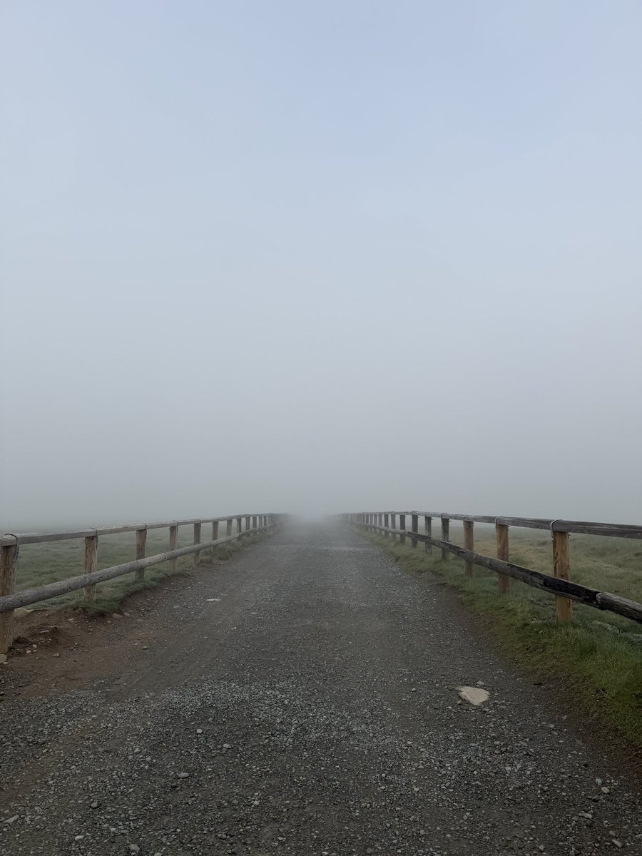 roon__763__'s tweet photo. ⛰️☁️ https://t.co/buYZpY1pL4