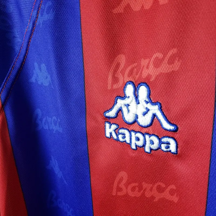 Akademi90s's tweet photo. Barcelona 1996-97 İç Saha Retro Forma

Profesyonel kalite üründür.
Yurtdışından özel olarak getirtiliyor. İade yok fakat değişim mevcut. 
Kargo süresi 1-3 haftadır.

🔗 Sipariş İçin Link Bio’da https://t.co/wkyDCiEPrr