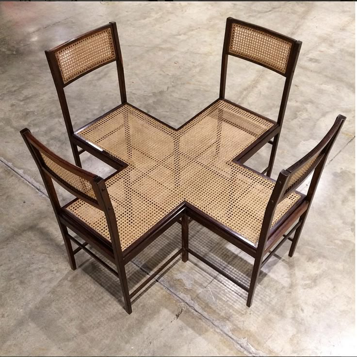 LeoDaVinciWave's tweet photo. Lugar Comum is a chair-based art installation by Valeska Soares, 2016. https://t.co/Y6fCcbGHIt
