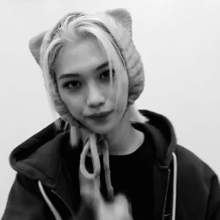 budapeztz's tweet photo. @Shinisterx 𝘛𝘩𝘪𝘴 𝘪𝘴 𝘦𝘮𝘣𝘢𝘳𝘳𝘢𝘴𝘴𝘪𝘯𝘨. Your package has been successfully delivered to your place. Proceed with caution. https://t.co/mA24dt9w78