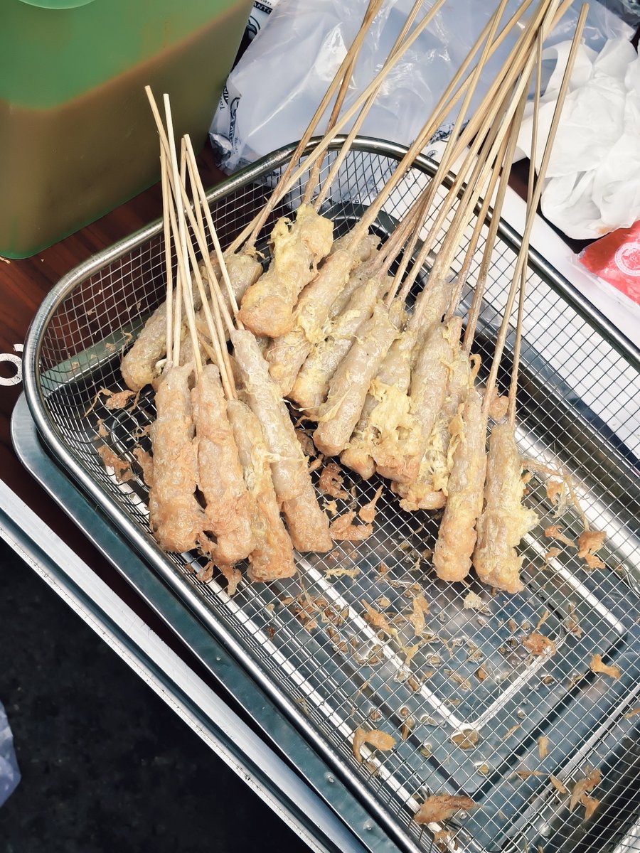 Prashopee's tweet photo. Jajan sore kali ini sempol ayam
Lebih baik menyenangkan diri sendiri daripada mikirin segerombolan paus yg monet hari ini juga sangat menyegarkan tapi kita tidak boleh iri, kita harus bisa juga kaya mereka
Selamat yg hari ini monet https://t.co/b3it779FwM