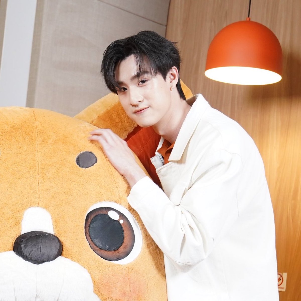 BTYCHG's tweet photo. ใจมันเหลวเป๋ว อิจฉานายดิวๆๆ https://t.co/U4k17vr5xF