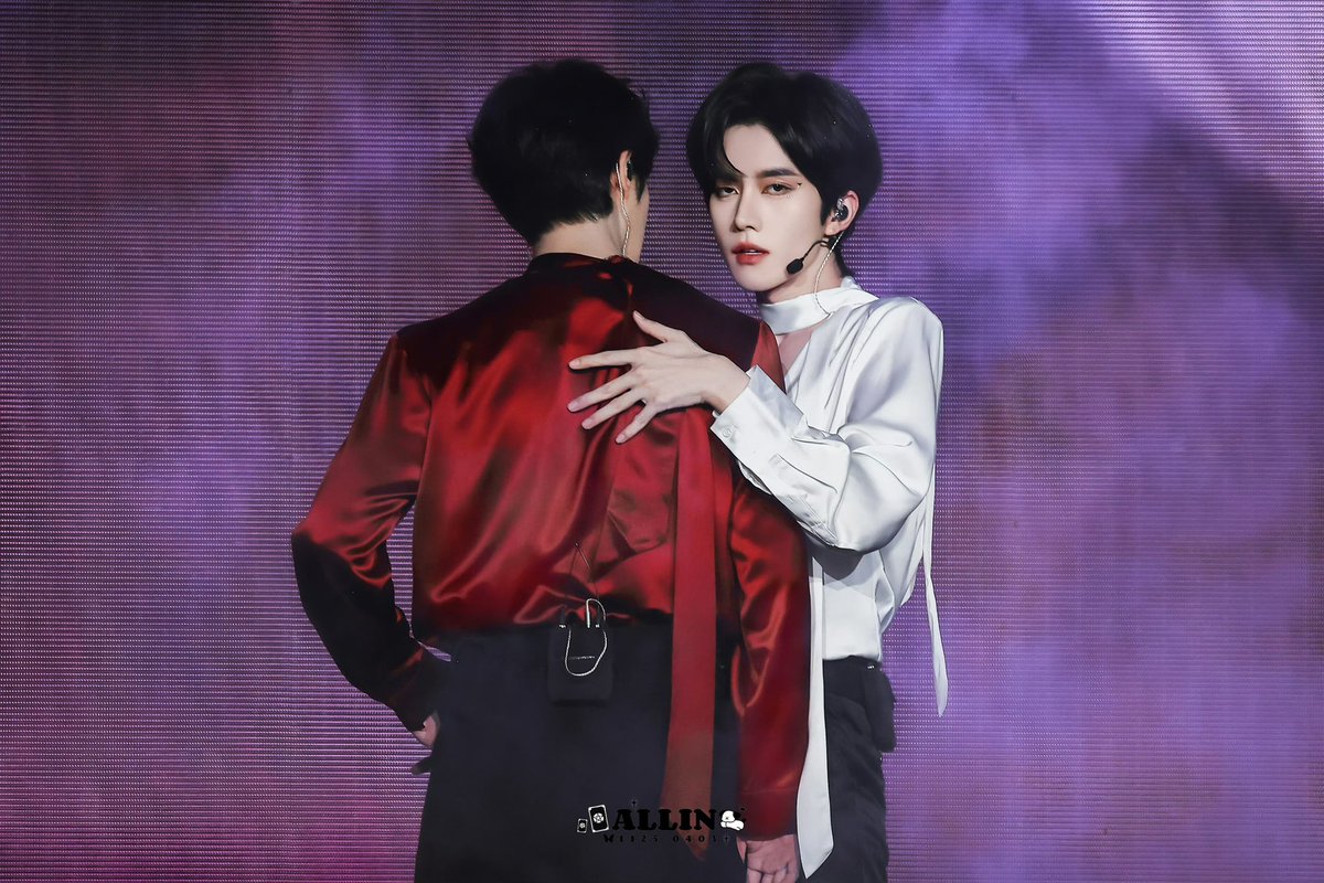 0rangeFair's tweet photo. 260606 ©️ALLIN丨11250403

🥀

DESIRE4 ETERNAL STAGE
#DESIRE4TEBinHongKong

#XingQiu #EliotHuang #KipukaQiu #HuangXing #QiuDingjie #XYQQJ #黄星 #邱鼎杰 https://t.co/PnL85dTUOK