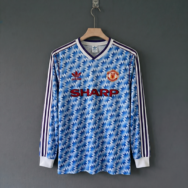 Akademi90s's tweet photo. Manchester United 1990 Sezonu Çok Renkli Uzun Kollu Deplasman Forması

Profesyonel kalite üründür.
Yurtdışından özel olarak getirtiliyor. İade yok fakat değişim mevcut. 
Kargo süresi 1-3 haftadır.

🔗 Sipariş İçin Link Bio’da https://t.co/k9X1loxCCc