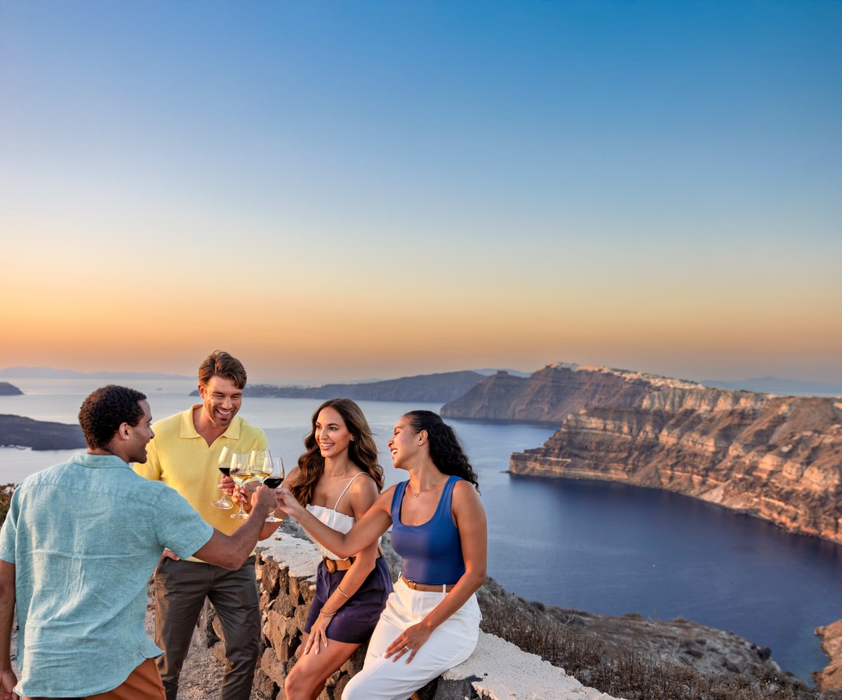 CastlesTravels's tweet photo. Make 2026 your year for monumental memories with Royal Caribbean! 🌍✨ From Santorini cliff jumps to La Sagrada Familia, explore Europe’s most unforgettable spots. Book with me now at crystal.castillo@mousetalestravel.com and create memories that last a lifetime! 🚢🌟 https://t.co/Mdv6utZit6