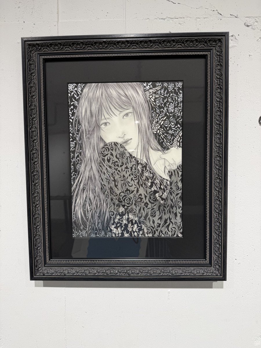 hiky20's tweet photo. 川口絵里衣さんの個展「DIMMING PARAISO」を訪問。美しく、カッコ良い作品に眼福。色々な表情に魅了されます。正面顔の作品の表情が特に好き。

 #Alldaygallery
 #川口絵里衣 https://t.co/wvED7IciRF