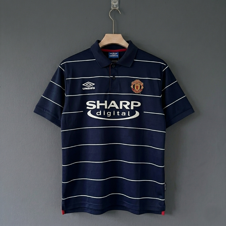 Akademi90s's tweet photo. Manchester United 1999-00 Retro Forma

Profesyonel kalite üründür.
Yurtdışından özel olarak getirtiliyor. İade yok fakat değişim mevcut. 
Kargo süresi 1-3 haftadır.

🔗 Sipariş İçin Link Bio’da https://t.co/JnYZINowEo