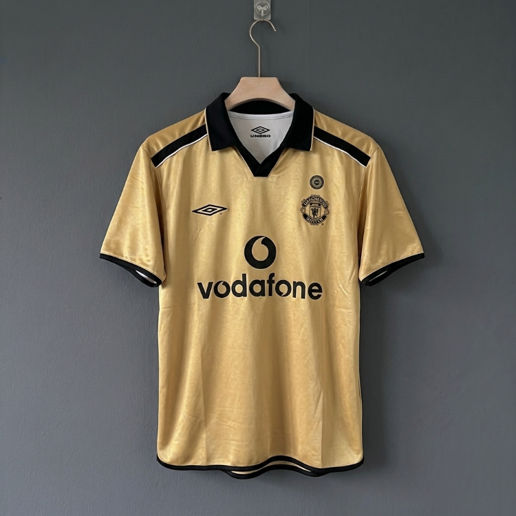 Akademi90s's tweet photo. Manchester United 2001-02 Çift Taraflı 100. Yıl Forması

Profesyonel kalite üründür.
Yurtdışından özel olarak getirtiliyor. İade yok fakat değişim mevcut. 
Kargo süresi 1-3 haftadır.

🔗 Sipariş İçin Link Bio’da https://t.co/WKz8oS3bPR