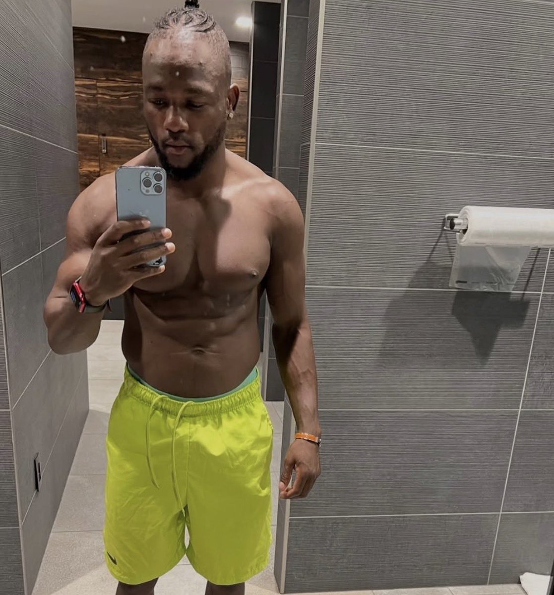 CageSideNote's tweet photo. 仕上がりてす🧑‍💻

マネル・ケイプ🇦🇴🇵🇹の仕上がり‼️

#UFCVegas119 https://t.co/FsQjpyX9LF