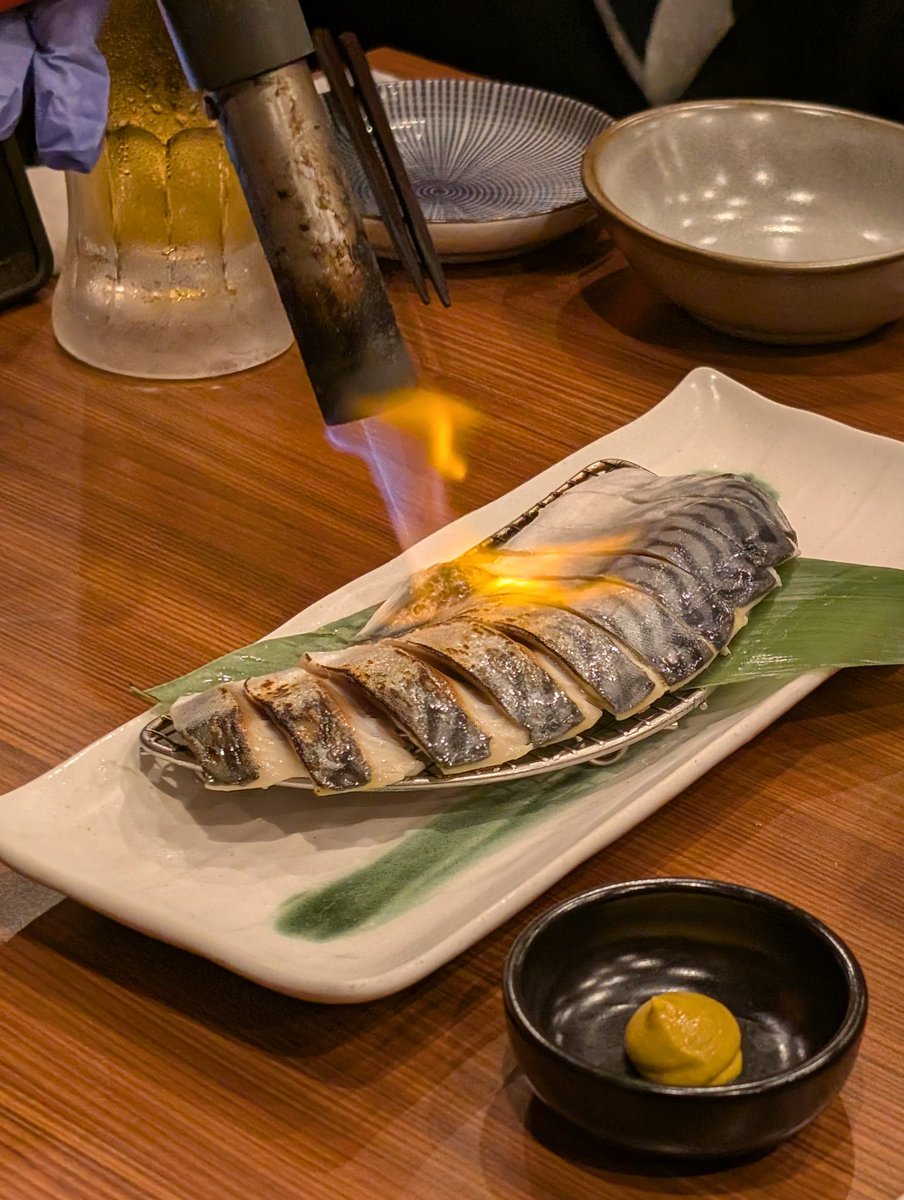 headdaemon's tweet photo. Boooooom Boooooom Bee!!に焼かれたオタクのようだ https://t.co/fA7EvKtJBp