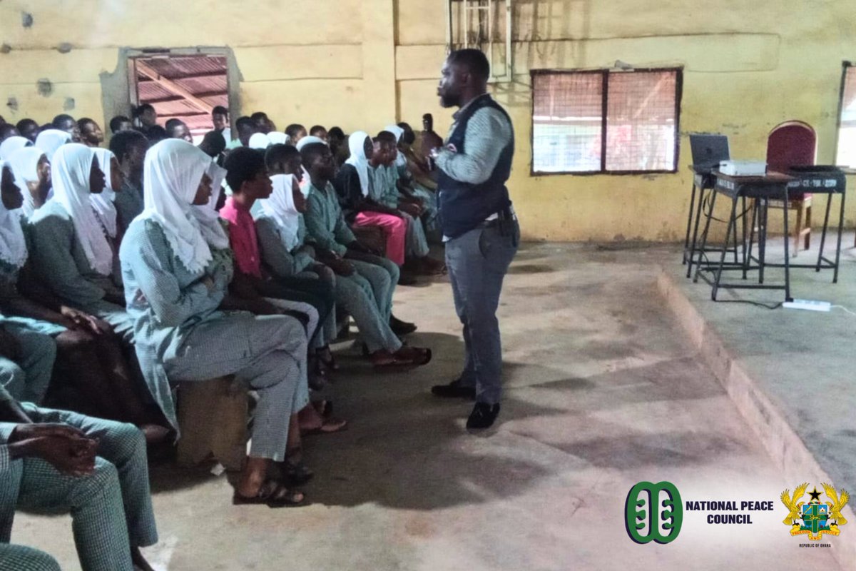 PeaceCouncilGH's tweet photo. Over 1,400 students of Fomena T.I. Ahmadiyya SHS participated in a peace education and sensitization programme organized by the Ashanti Regional @PeaceCouncilGH and the Small Arms and Light Weapons Commission.

The engagement focused on Act 999, the dangers of illegal arms possession, non-violent conflict resolution, and peaceful coexistence, while encouraging students to become ambassadors of peace.

#NationalPeaceCouncil #PeaceEducation #YouthForPeace #AshantiRegion #BuildingPeace