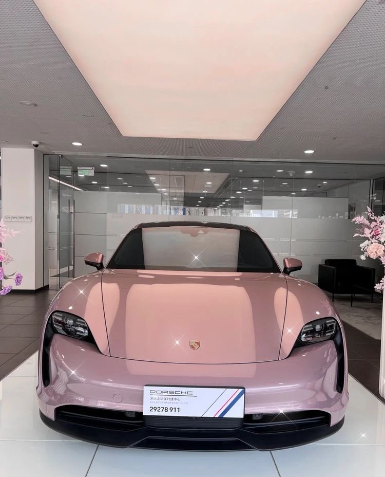 heart_jpg's tweet photo. all girls want is a pink porsche https://t.co/JtsNPIM81M