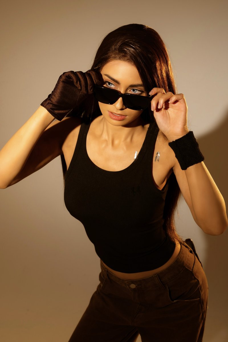 ele_cos_'s tweet photo. 🕶️♡

#ALNST https://t.co/9rxZVGT3ed