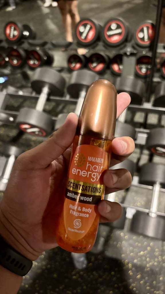 BigBoyCrush's tweet photo. NGIKUTIN HACKS APOTEKER YG VIRAL! 
gue pake ini dibadan beneran keringet jadi wangi cuy! https://t.co/MtkhgbGj3w