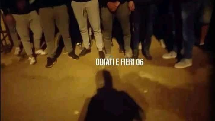 OCb_a4's tweet photo. @RedaElalami2123 Hna ra ma benti la f sma la f lard 😂😂😂 https://t.co/0XWO3s7xI4