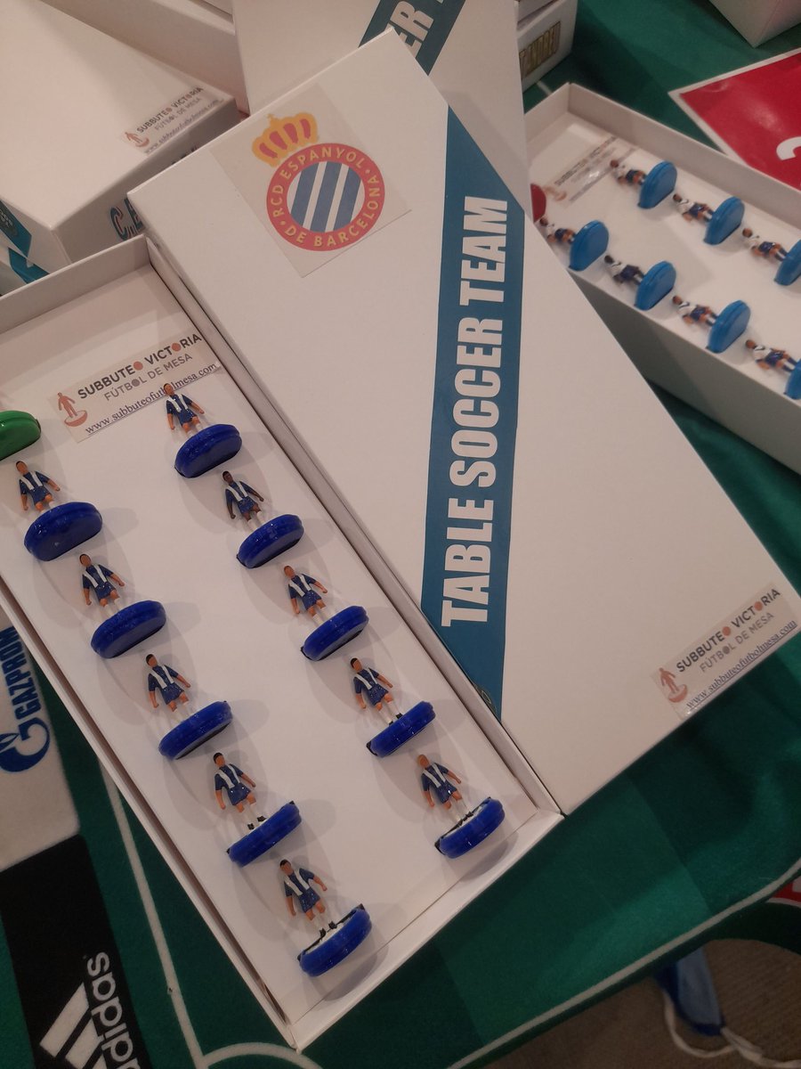 IndiesPericos's tweet photo. Presents al #PanenkaFest! Football, market, retro, cromos, PES6, subbuteo i molt més! @RevistaPanenka #indiespericos #RCDE https://t.co/NDCdCpGqIa
