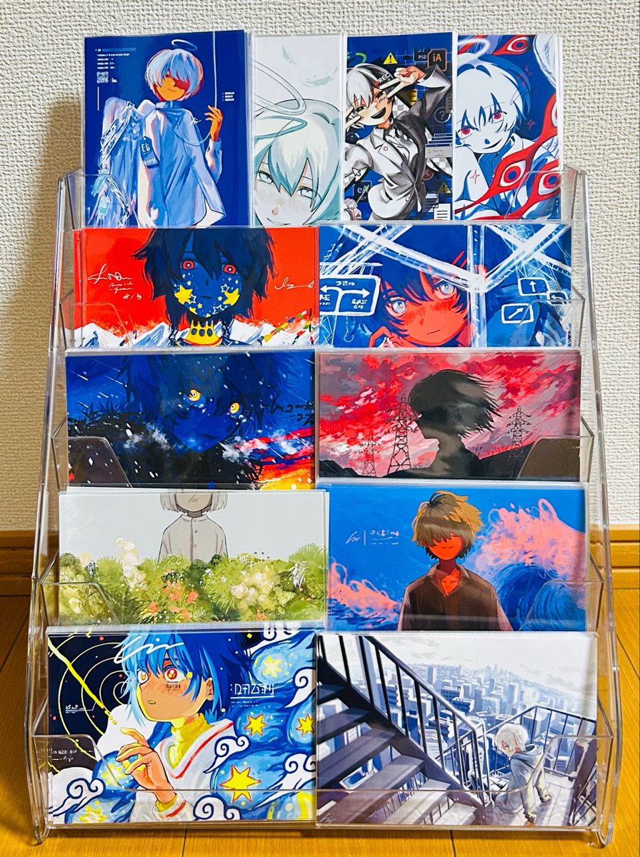 _twilost's tweet photo. ポストカード屋さんになりたくて、こんな什器を導入してみました！
直接選んで取っていただけます！ https://t.co/XGKG5C6hhu
