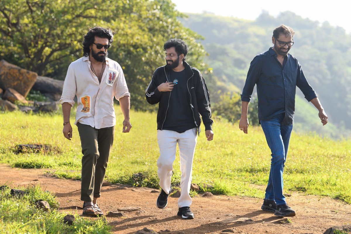 NmediaEnt's tweet photo. Behind the scenes of making a BOX OFFICE CHAMPION 🔥

#PEDDI #RAMCHARAN #BUCHIBABUSANA #NMedia #NMediaEntertainments https://t.co/szaIp7p5fY