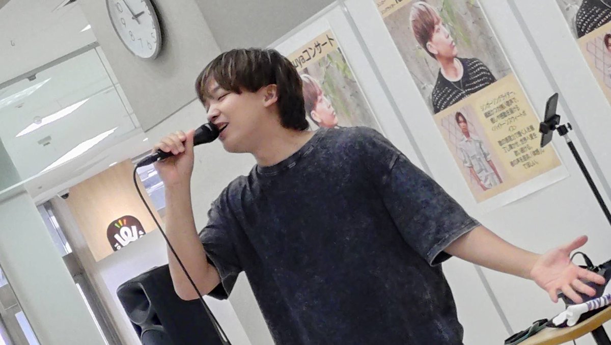0522Tatsuya0522's tweet photo. イズミヤ六地蔵🗣️
フリーLiveお越しお聴き下さりありがとうございました🙂‍↕️楽しい時間を共に作ってくれて感謝でございます🙌👋🏼🙋‍♂️
次回は7/5(日)✨
8/29(日)のチラシもたくさん手に取って下さり感謝です☺️
※御予約承り中🙏 https://t.co/UfO0axB4BB