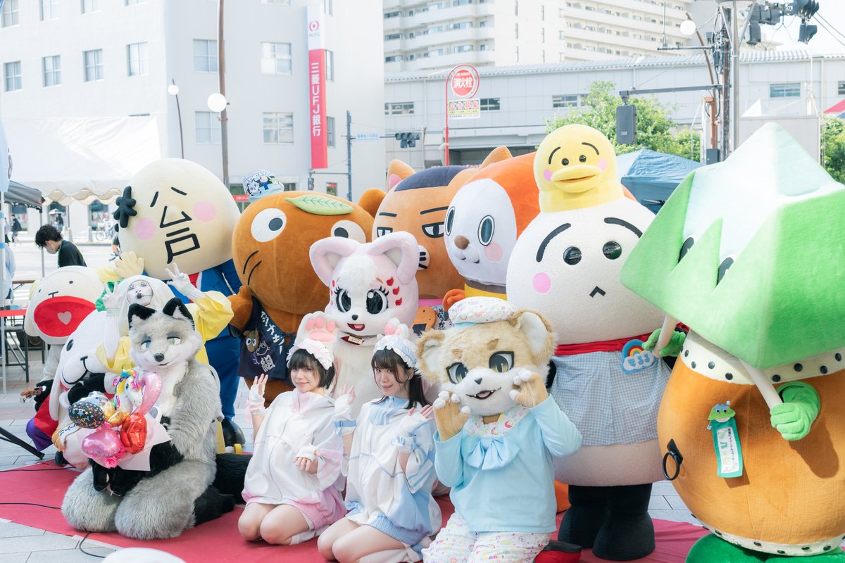 mimikoyomi's tweet photo. ちょこ太郎さん、お誕生日おめでとうございます！
一日とっても楽しかった。また来年も来たい。
今回初めて聞いたこの曲、なんて曲？？？ https://t.co/jpkDgW7L4b